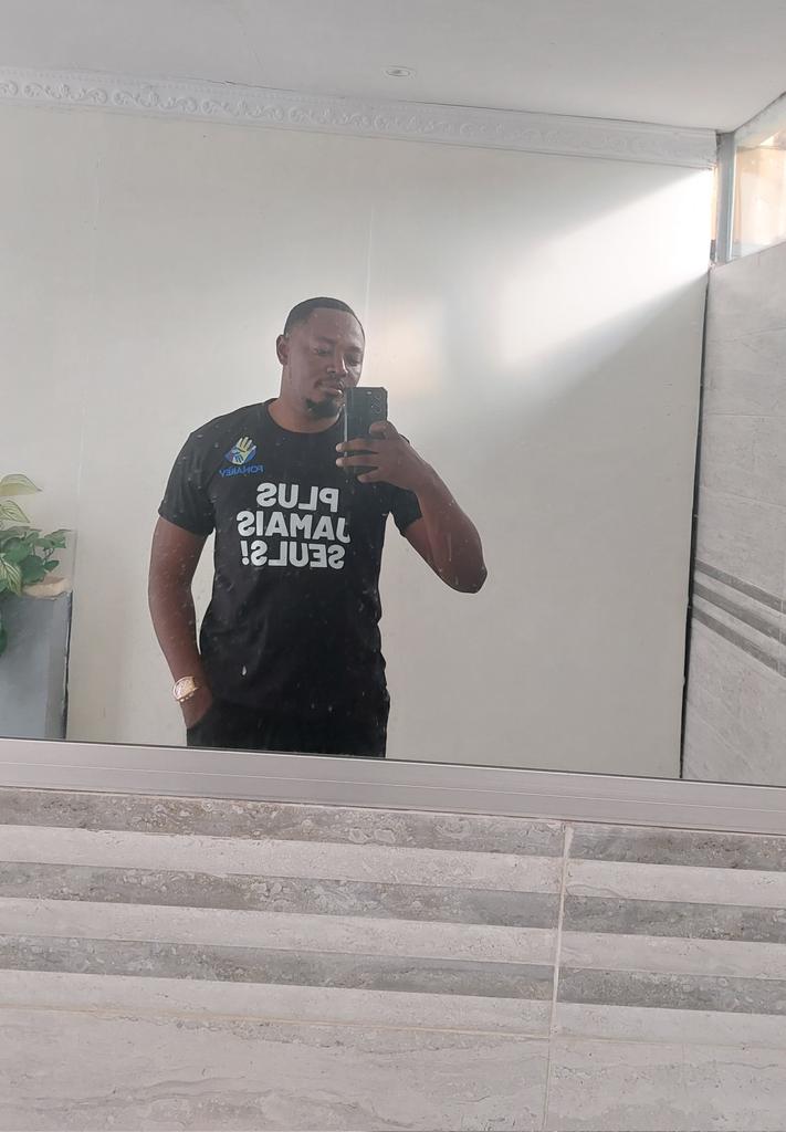 patientmadenge's tweet image. Nous sommes Ensemble avec vous, plus jamais vous serez seuls. Pasi nayo, pasi nanga #FreeCongo #GenocideInDRC #USAcomplice #RWANDAISKILINGINDRC