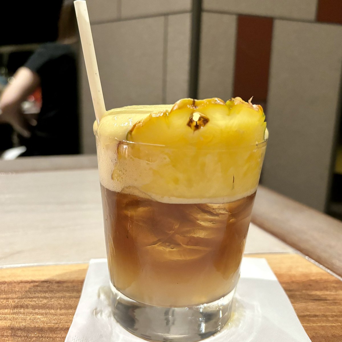 CMoneyKS's tweet image. Monkeypod Mai Tai (amazing. The honey-lilikoi foam on top was just incredible).

Kauai Shrimp &amp;amp; Hamakua Mushroom Potstickers 

House-made Gnocchi w/macadamia nut pesto, Small Kine Farms mushrooms, Chèvre, vine-ripened tomatoes and spinach. #Monkeypod #Waikiki #Honolulu #Hawaii