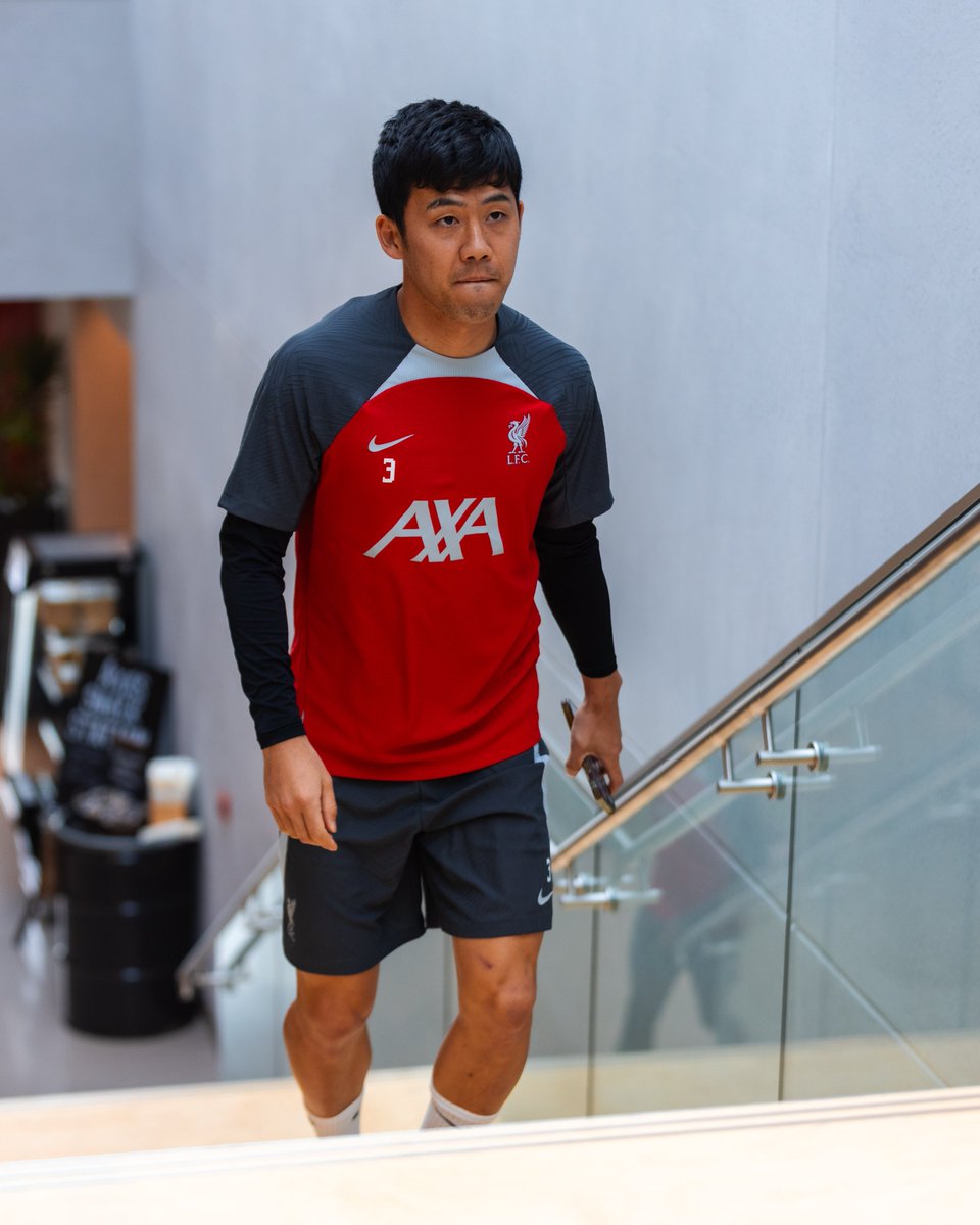 LFC's tweet photo. Welcome back, Wataru 👋 https://t.co/nsGJkAmtTj