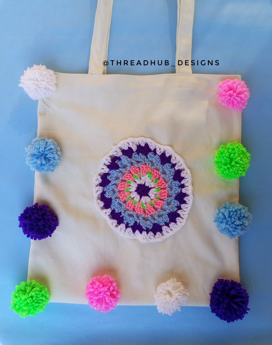 threadhubdesign's tweet photo. Crochet designed tote bag 😍

Beautiful and neatly made with quality corduroy fabric.
Available to order. 
Price :₦7000 only https://t.co/egnHoeqSJB