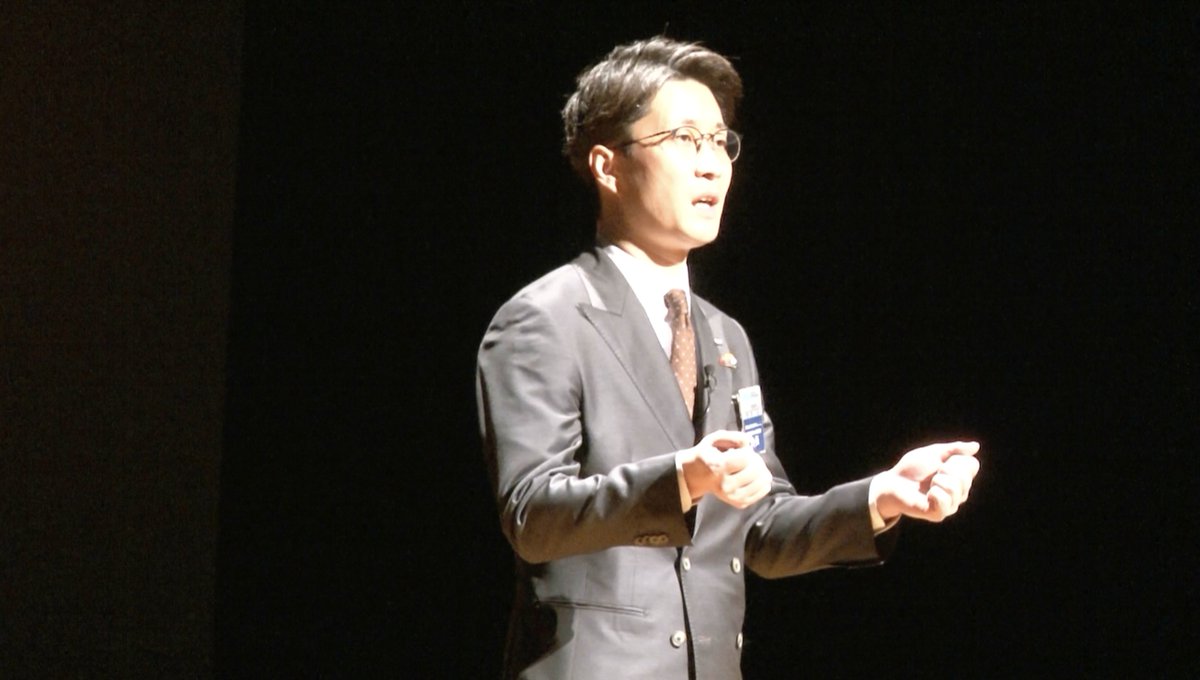 JC_kanablo's tweet photo. 1月30日は、2024年度第1回全体会議に多くのメンバーの皆様にご参加いただき、誠に有り難うございました。それぞれが描く理想と共に歩んでいく決意を込め「With 21 Ambitious」というコンセプトを掲げさせていただいておりました。

#神奈川ブロック協議会 
#globalpeace
#peace
#kanagawabloc https://t.co/18MjcFKRvX