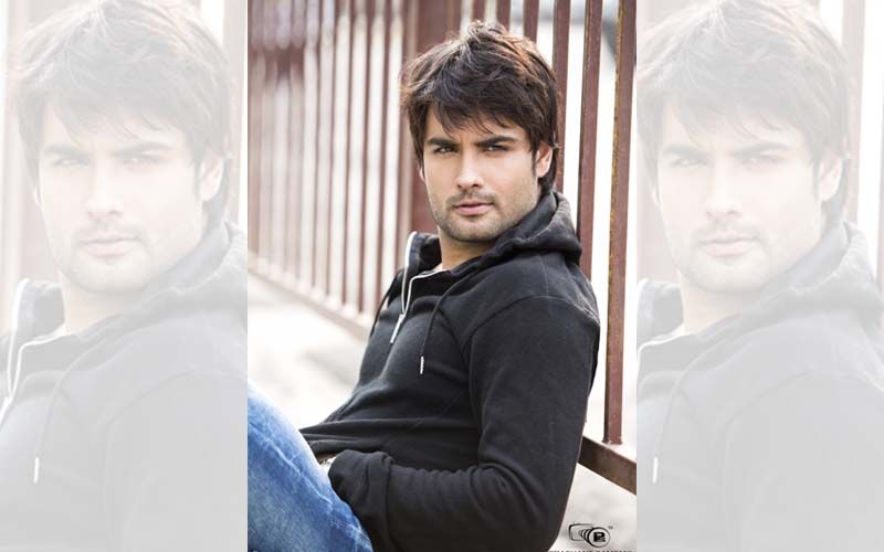 <a href="/its_meMegha/">King Vee</a> Evergreen photos ❤
#viviandsena