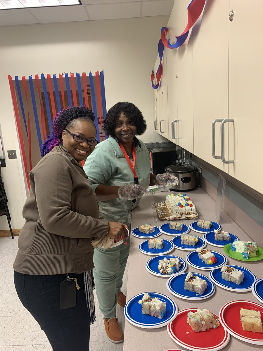 DeltaTangoTwin's tweet photo. The Leadership Events Team @IMS_Indians had a superhero 🦸🏻 🦸🏾‍♀️🦸‍♂️ birthday party for superhero staff born in January.🎂🎉 https://t.co/cQos9AsBM4