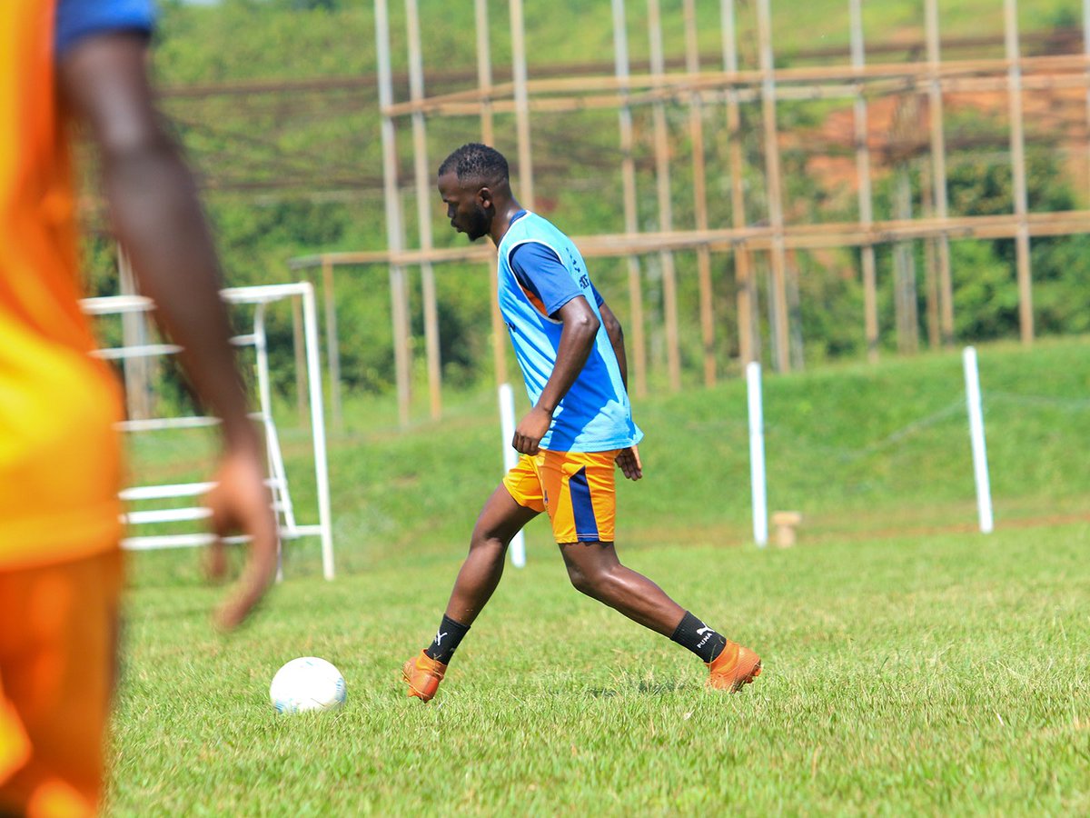 UPPC_FC's tweet image. Our last training a head of tomorrow’s trip to Kitende

#VIPGAD |#StarTimesUPL