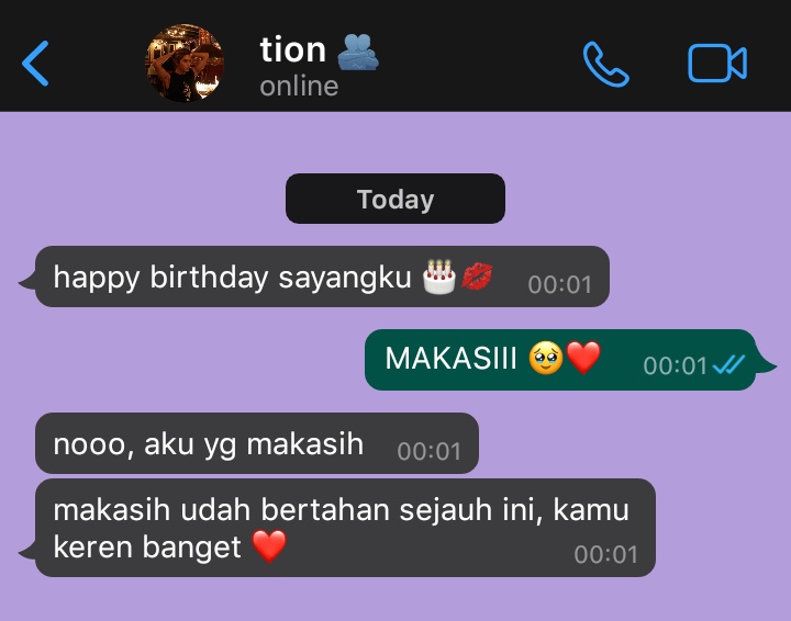 perayaan— Selamat Ulang Tahun.

taeyong few tweets au,
by ssweetdalgi