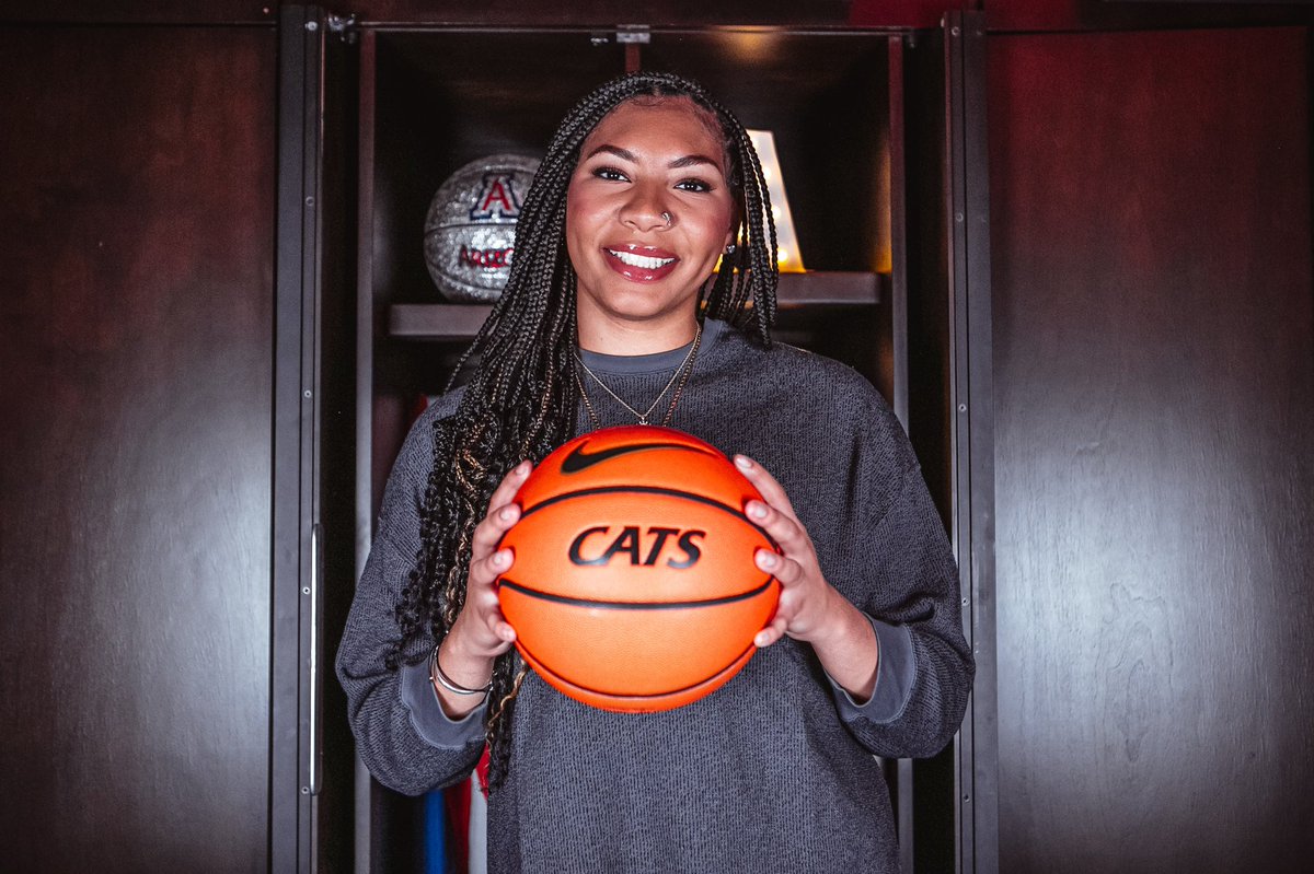 ArizonaWBB's tweet photo. Happy Birthday @BreyaC2023 🥳🎉🎈! We hope you enjoy your special day today!

#MadeForIt x #LeaveALegacy https://t.co/iqI0QPLm97