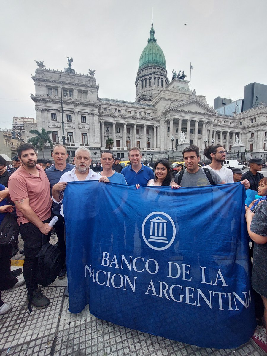 emdbna's tweet photo. #NoALasPrivatizaciones 
#BNAnosevende 
#LaPatriaNoSeVende 
La vamos a pelear hasta el final!!! https://t.co/LMnuyDBvA0