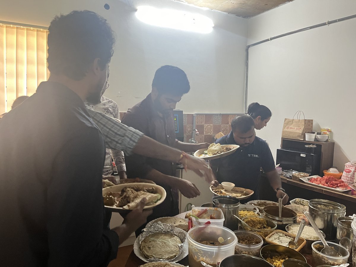 TibilSolutions's tweet image. Our office potluck brought together a delightful blend of veggie goodness and savory meats! From starters to desserts, there was something for everyone to enjoy. Feast your eyes on these snapshots showcasing the culinary talents of our amazing team at Tibil Solutions!