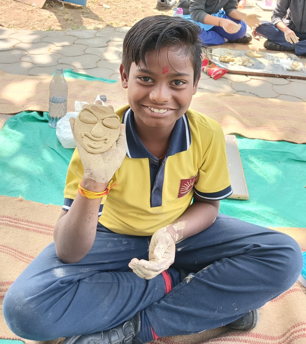 PMSHRIKVUjjain's tweet photo. Hands on skills training has been organized today at PM SHRI KENDRIYA VIDYALAYA UJJAIN under experiential learning. https://t.co/p7x8U6hRhv
