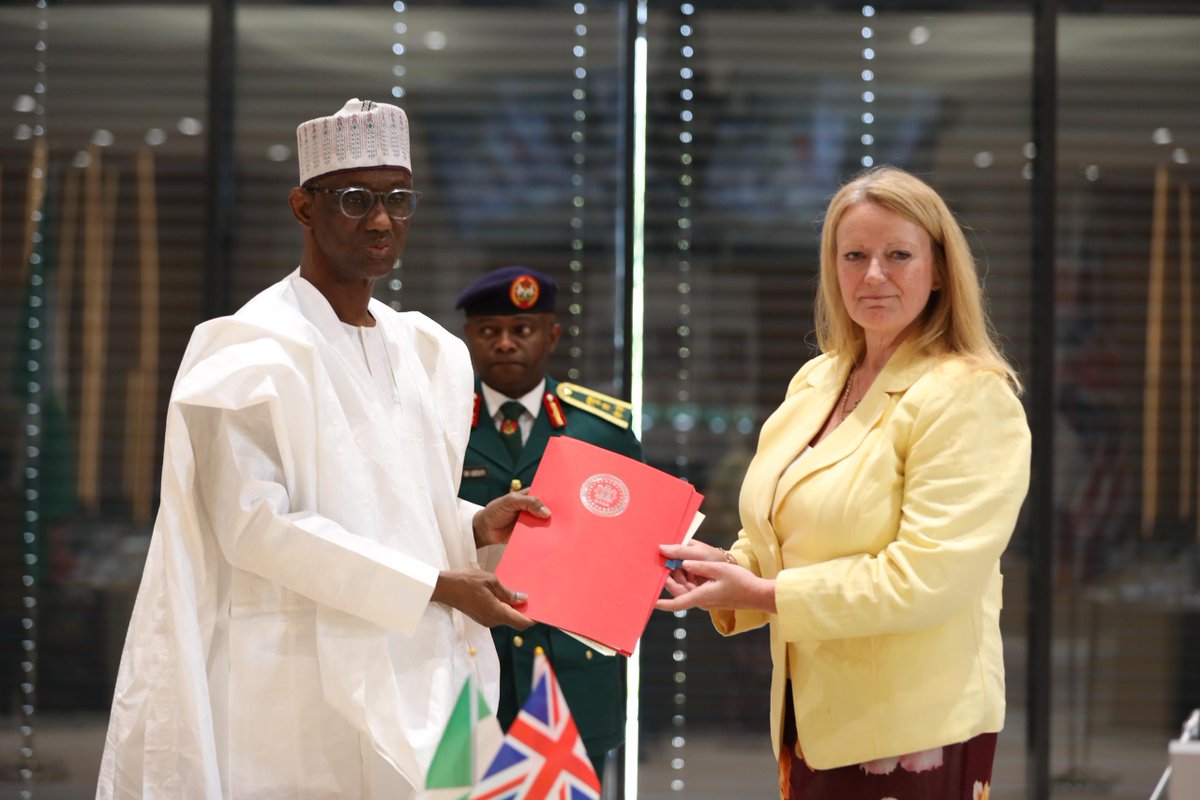 As security challenges evolve, so too is our collaboration with Nigeria. As part of our Security and Defence Partnership 🇳🇬🤝🇬🇧 signed an MoU enabling deeper cooperation on capacity building and tackling cyber threats <a href="/ukhomeoffice/">Home Office</a> @scitechgovuk