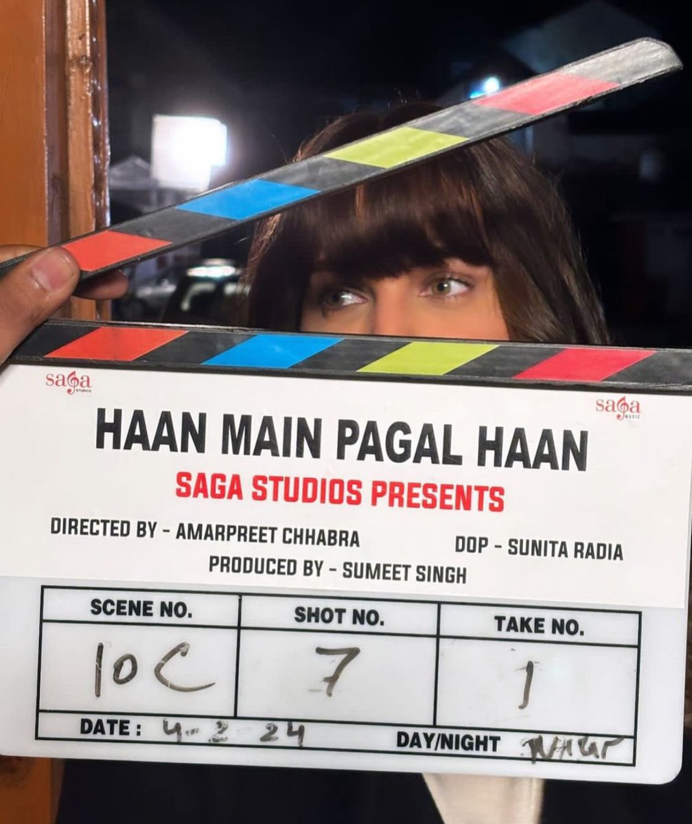 @iamhimanshikhurana kick starts the shoot for her upcoming project 'Haan Main Pagal Haan' ❤️

Are you excited to watch Himanshi on big screen ? 

#himanshikhurana #hiamanshians #Haanmainpagalhaan
#NewProjectAlert #FirstIndiaFilmy