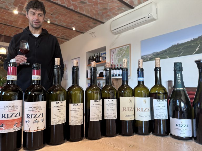 Wines Critic tweet media