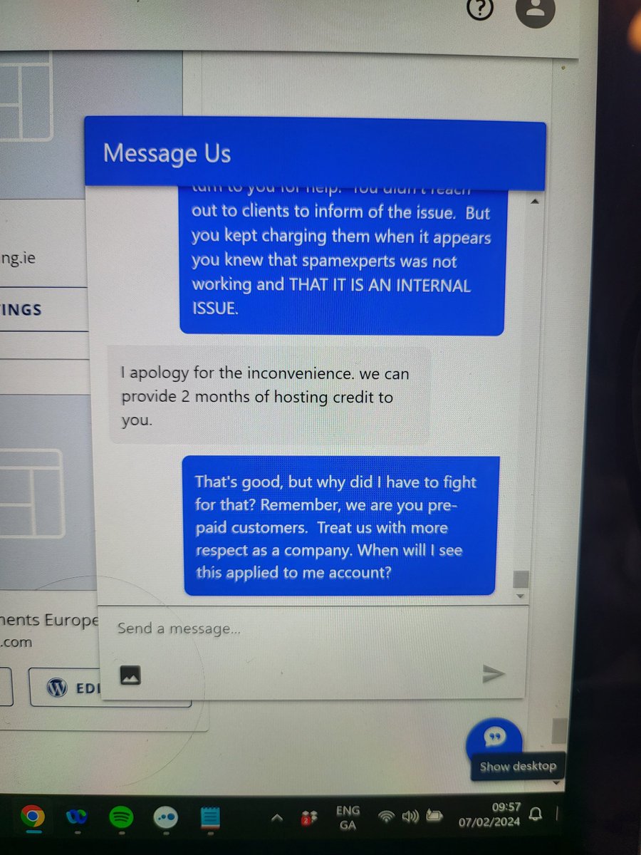 Oakeslaw's tweet photo. More than 5.5 days of @bluehost run arounds. It's clear it knew clients using its paid service #spamexperts were not gettng emails & that it was a #Bluehost issue. If you've any problem w/ @bluehostsupport 1) fight for rebate or 2) go to your credit card company for #chargeback. https://t.co/7LNl4mjiQP