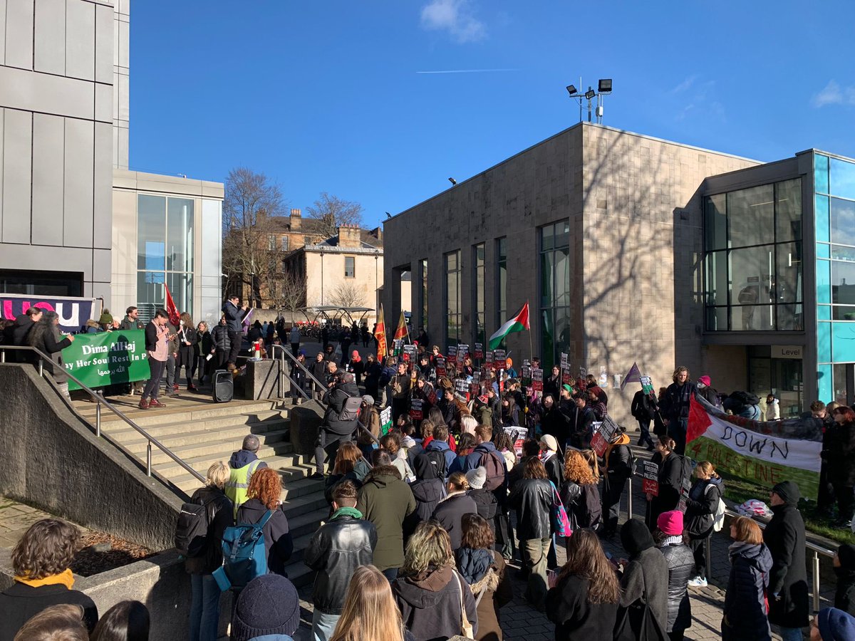 UCU #StandWithGaza rally packed out with students and staff at Glasgow University 🇵🇸

#CeasefireNow <a href="/STWuk/">Stop the War</a>