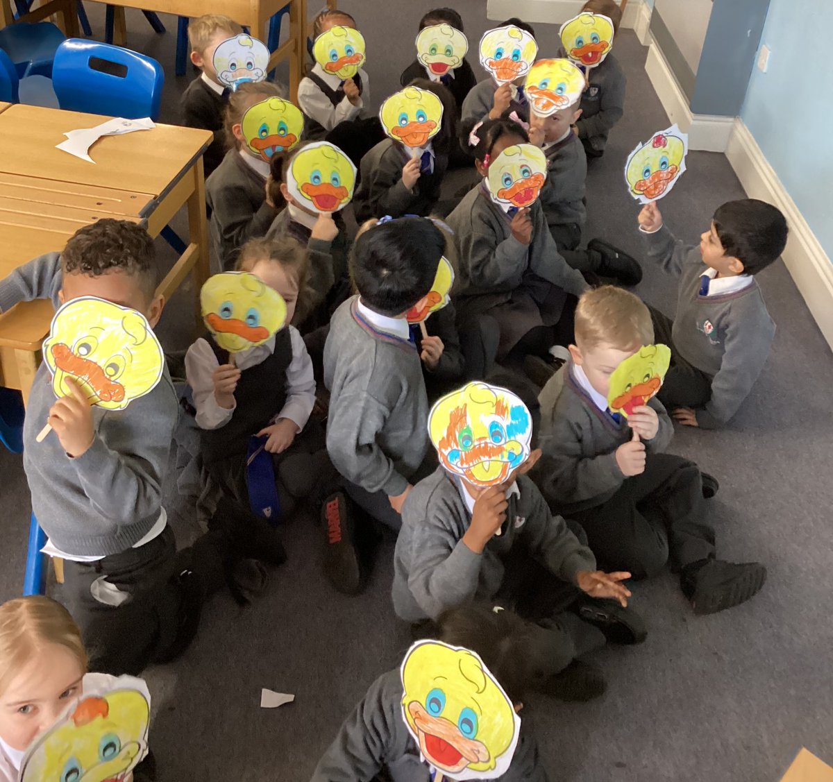 Reception loved hearing all about Digiduck’s Big Decision with Miss Ball this morning. Digiduck was teaching us to ‘Be Kind Online’