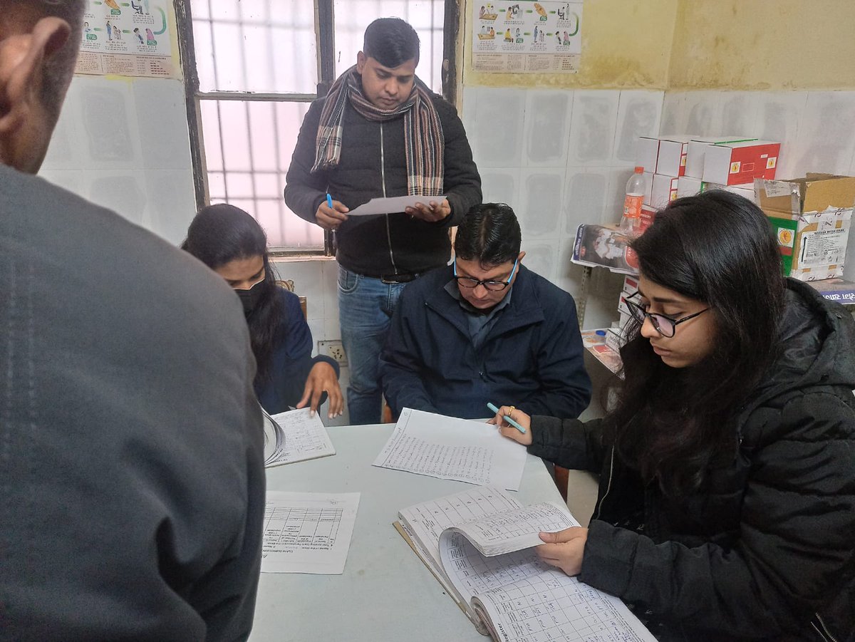 सीएचसी अकोला में टीबी मुक्त पंचायत के सत्यापन के लिए डॉ.आयुषी रंजन &amp; डा•दिव्या एसटीएस एम पी सिंह एडीओ पंचायत जी द्वारा विजिट।
<a href="/TbDivision/">Central TB Division | #TBMuktBharat</a>
<a href="/ddgtb2017/">DDG - TB | #TBMuktBharat</a>
<a href="/TBHDJ/">TB Harega Desh Jeetega</a>
<a href="/ntep_UP/">TB Mukt Bharat- Uttar Pradesh</a>
<a href="/nishantjeph/">Dr Nishant Kumar</a>
<a href="/dmmathura7512/">DM Mathura</a>
<a href="/ZIAFATIMA16/">ZIA FATIMA</a> 
<a href="/AnandBrc/">Anand Tiwari Brc</a>
<a href="/StdcUp/">stdc.up.agra</a> 
<a href="/NiharSays/">Nihar Sharma</a> 
<a href="/MundonaFdn/">Mundona Rural Development Foundation</a>