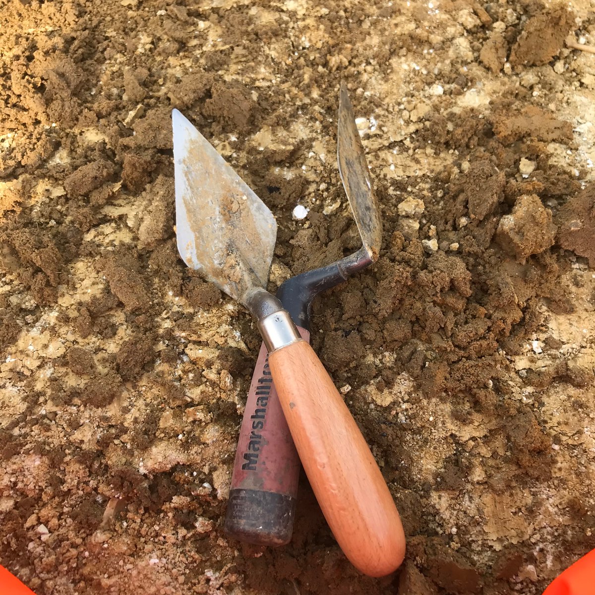 This month we are taking part in @explorearchives theme which is secrets! 

Excavation can be an exciting way to explore secrets and uncover new evidence within lithics.

What’s the best stone artefact you have found whilst excavating? Add them below! 

#Fieldwork #EYASecrets