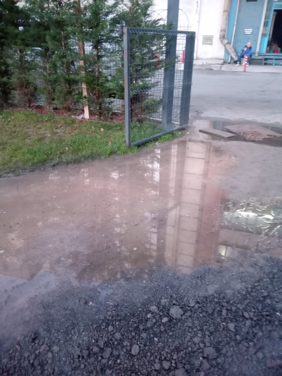 CemFndk7's tweet photo. @haydaraliyildiz sayın başkan burası baruthane ekolojik park girisi belediye bildirim yaptım ancak hala destek alamadım.rica etsem desteğiniz lütfen.sabahlari insanlar gecemiyor. Ocuklar vs zor durumda kaliyoruz https://t.co/nx6QOCaJhp