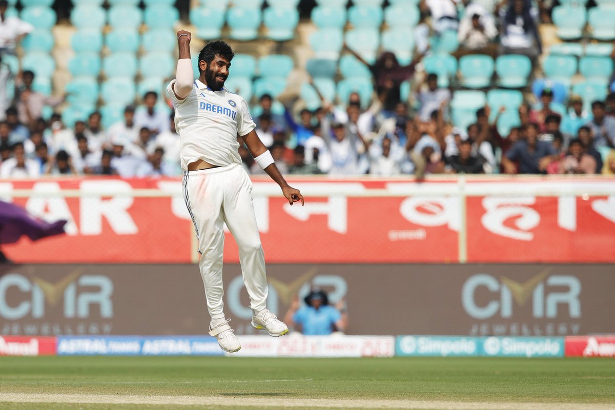 JASPRIT BUMRAH BECOMES THE FIRST BOWLER IN HISTORY TO BE NO.1 RANKED IN ALL THE 3 FORMATS ...!!!! 🤯