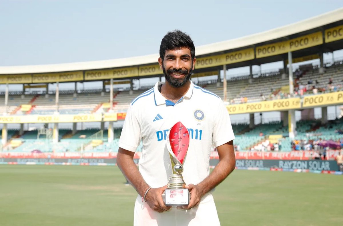 CricCrazyJohns's tweet image. JASPRIT BUMRAH BECOMES THE FIRST BOWLER IN THE HISTORY TO BECOME NUMBER 1 IN ALL FORMATS 🤯🦁
