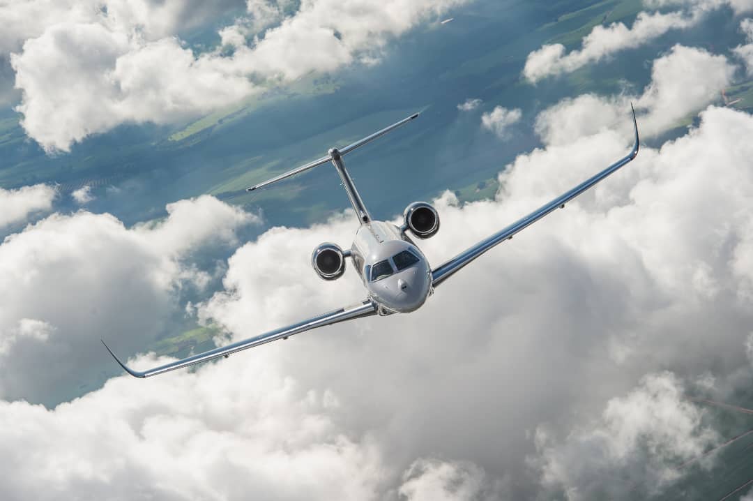 The Praetor 600 is a pinnacle of luxury and performance in private aviation. With its spacious cabin, advanced technology, and exceptional range, it sets a new standard for business jets.

Visit - luxwing.com/aircrafts/embr…

#Luxwing #Praetor600 #BusinessJet