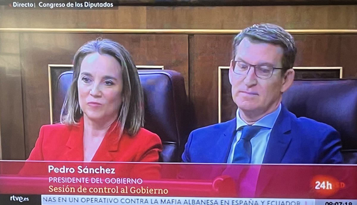 Ritaalberdi's tweet image. La comparación con el metanol ha sido genial: es incoloro, inflamable y tóxico como el PP. 
Así se les ha quedado la cara. 
#SesiónDeControl