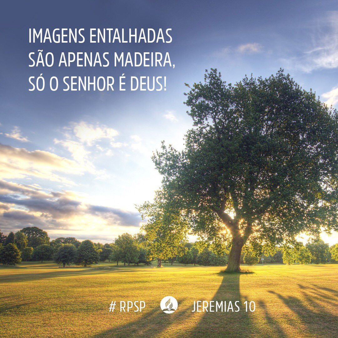 VanderleVianna's tweet photo. Jeremias 10

O meu Deus não está morto
Nem pendurado no madeiro
O meu Deus não é de prata
Nem de bronze nem de ferro
O meu Deus está bem vivo
Está olhando pra você

(M. Gomes) #PrimeiroDeus https://t.co/X8oxhoJkBS
