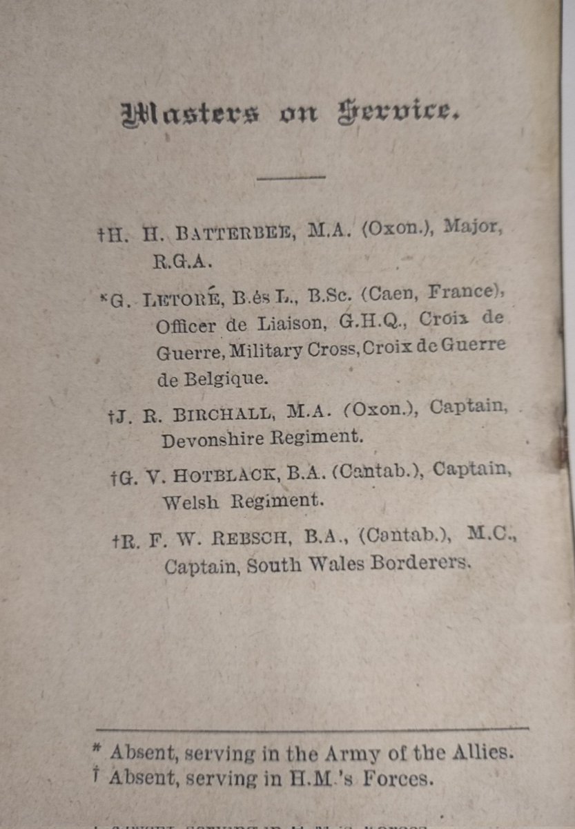 Staff list 1918 - note the number of female staff as several masters were away fighting at the time