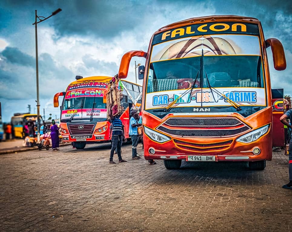 BusWorldTZ's tweet photo. โถ๏ธ ๐
ผ๐
ฐ๐
ฝ ni 'brand' kutoka nchi gani?
๐ Unadhani ni Kwa nini Tanzania ๐น๐ฟ mabasi ya MAN yapo machache.
๐ Kampuni gani za mabasi Tanzania zinatumia MAN.
#FalconBus #busworldtanzania ๐น๐ฟ
๐ธ @PorcarlP #WeAdoreBuses
Have a safe journey
Don't forget to fasten your seatbelt
THANK YOU FOR FOLLOWING US