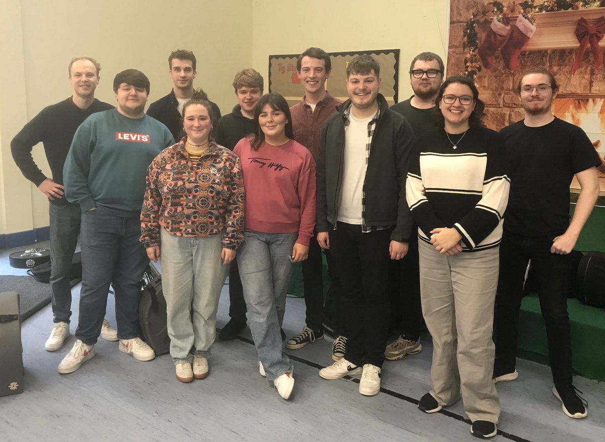 Roger Argente (@superbrassuk) on Twitter photo #RWCMDOnTheMove Thanks to this fab group of @rwcmd students - Dragon Street Brass - who’ve been on schools tour for the last 2 days in Caerphilly area.
<a href="/superbrassuk/">Roger Argente</a> @MusicServWales <a href="/caerffilimusic/">Caerphilly Music Service</a> @CwmcarnS <a href="/TynewyddPrimary/">Tynewydd Primary</a> <a href="/Riscaprimary/">Risca Primary School</a> <a href="/LlancaeachJr/">Llancaeach Junior School</a> <a href="/Mae5ySchool/">Maesycwmmer Primary</a> <a href="/Greenhill10/">Greenhill Primary</a> #RWCMDOnTheMove Thanks to this fab group of @rwcmd students - Dragon Street Brass - who’ve been on schools tour for the last 2 days in Caerphilly area.
<a href="/superbrassuk/">Roger Argente</a> @MusicServWales <a href="/caerffilimusic/">Caerphilly Music Service</a> @CwmcarnS <a href="/TynewyddPrimary/">Tynewydd Primary</a> <a href="/Riscaprimary/">Risca Primary School</a> <a href="/LlancaeachJr/">Llancaeach Junior School</a> <a href="/Mae5ySchool/">Maesycwmmer Primary</a> <a href="/Greenhill10/">Greenhill Primary</a>