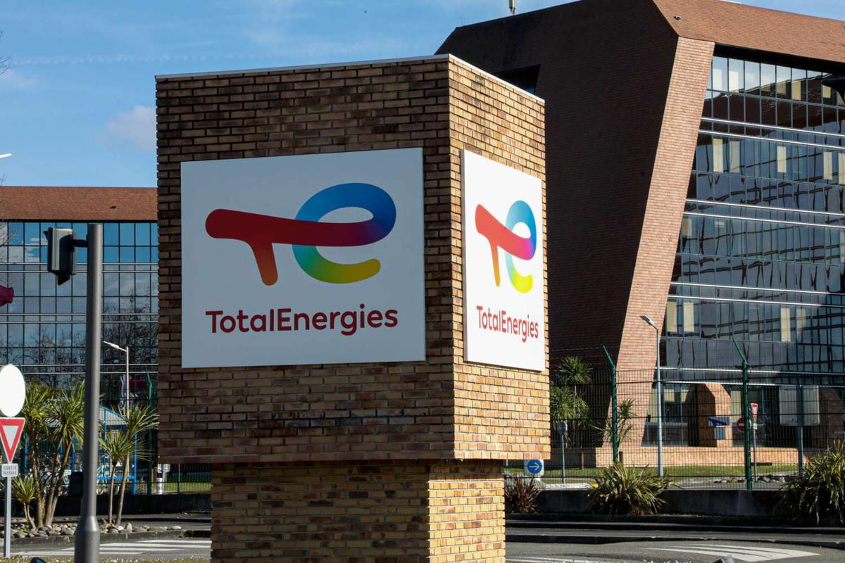 LaRepDpyrenees's tweet photo. 19,8 milliards d’euros : TotalEnergies dégage un nouveau bénéfice record en 2023 https://t.co/9YUtbFI1yG https://t.co/pm7BoSXoo0