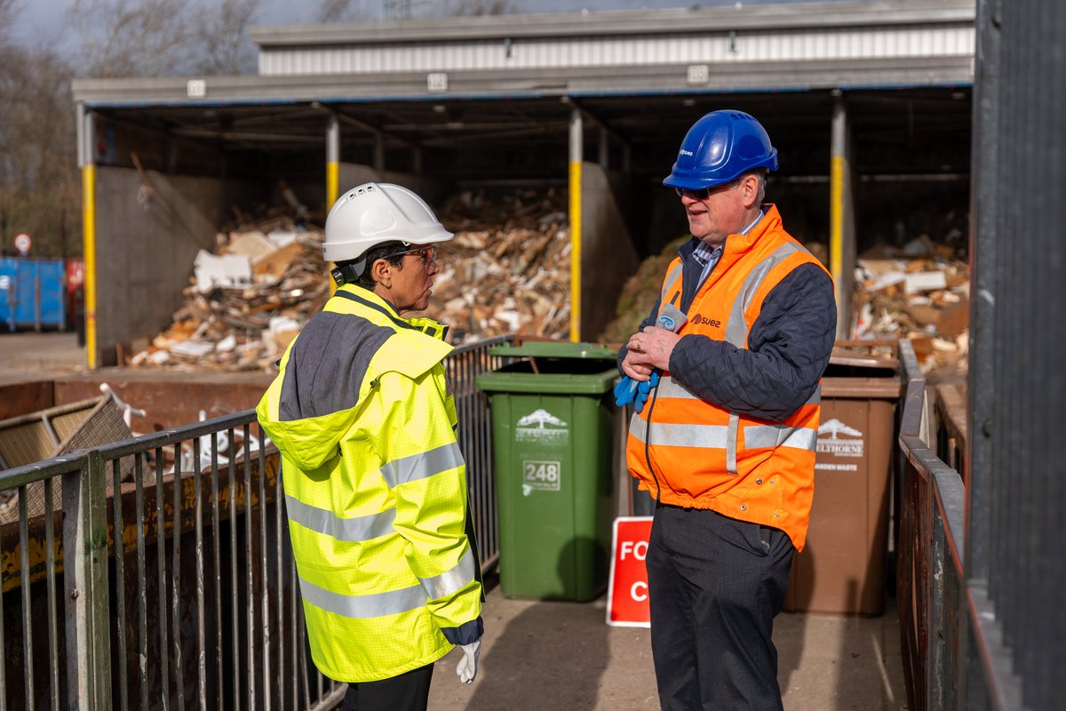 ♻⚡ Collect, recycle and power thousands of homes! The Surrey Eco Park in the UK demonstrates the value that the circular economy can create, with @SUEZUK turning up to 40,000 tonnes of food waste into local, renewable electricity. Thank you to the @SUEZ teams for their