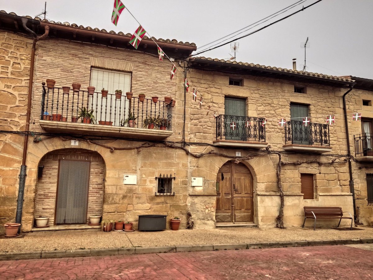 erikrsalazar's tweet image. #Paganos, #Araba. 🏘 🌳