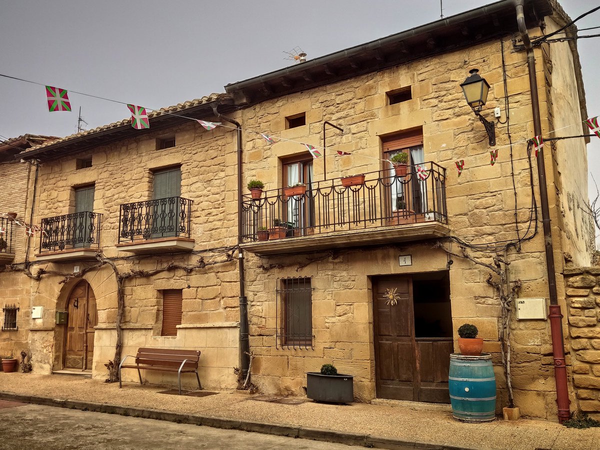 erikrsalazar's tweet image. #Paganos, #Araba. 🏘 🌳