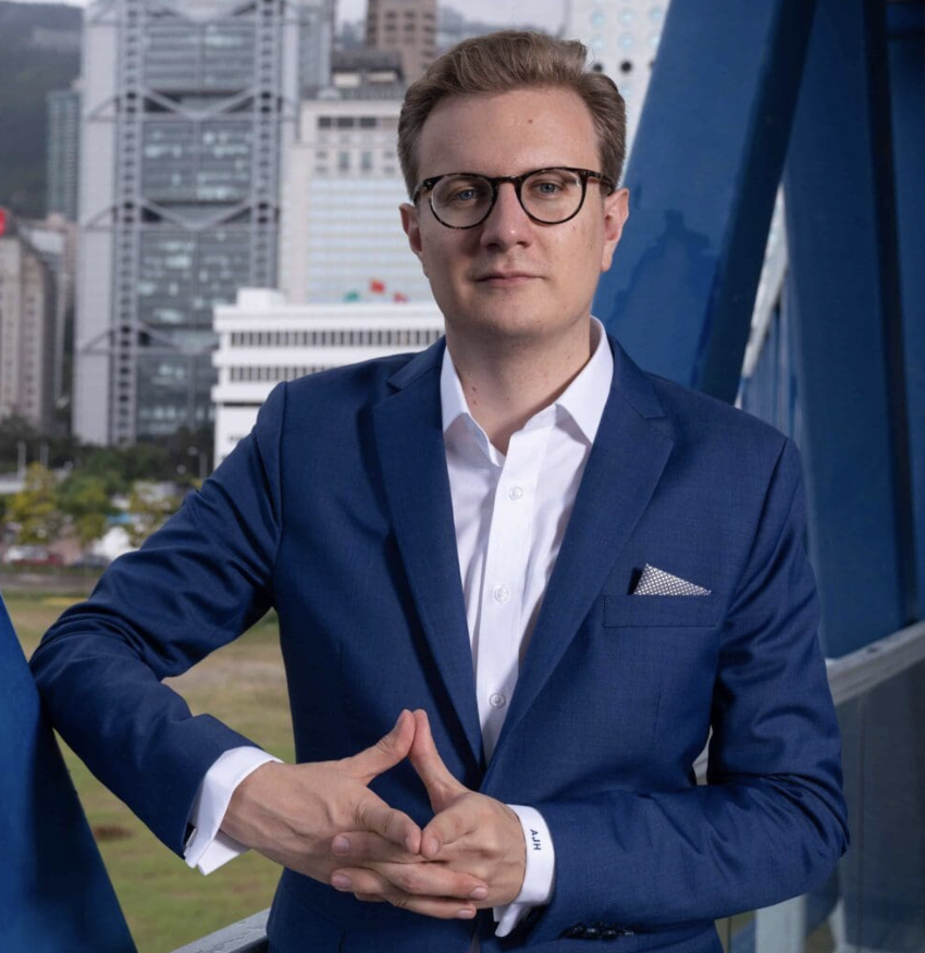 mrgaryfox's tweet image. Recording week @EntExperiment studio in @IconicOffices 

@realBobbyHealy, founder of @MannaAero 

@ShanaChu_, founder of @tailr_ai 

@chrisPinpoint, founder at @Tracworx 

@SweetLikeAli , founder of @goss_ie

Andrew Henderson founder of @nomadcapitalist 

Any Questions?