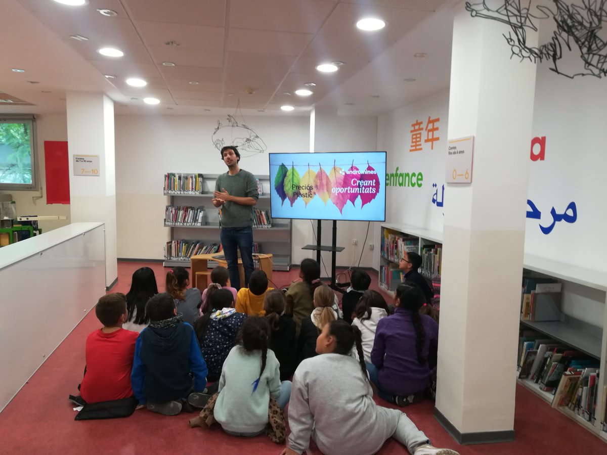 properess's tweet photo. 🚯Des de #ProperESS i amb @Andromines, treballem per la prevenció dels residus plàstics!

🎒 Ho fem amb tallers amb la #BibliotecadelBonPastor i la #NauVilaBesòs, i amb la promoció de bones pràctiques amb @pontalimentari i @AF30Passos.

Més informació ⤵️
https://t.co/W0hGsS96Me https://t.co/73JxuclSbZ