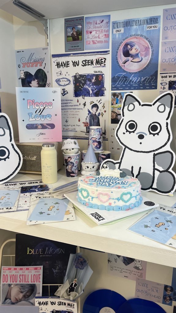 moti9427's tweet photo. 다이버시티➿
해피진환데이🥳
후다닥 다녀옴!!
우리 진환이 생일축하해🫶🏻🫶🏻

#MissingPuppy_진환
#사랑의빛깔은파란색 https://t.co/oZoCb37ERj