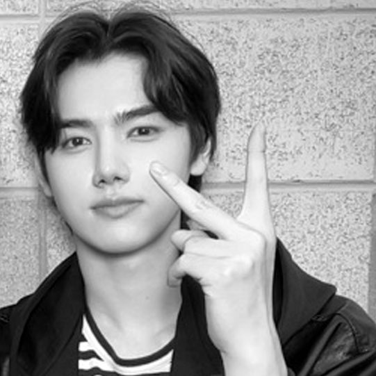 오랜만이여잘생긴청년