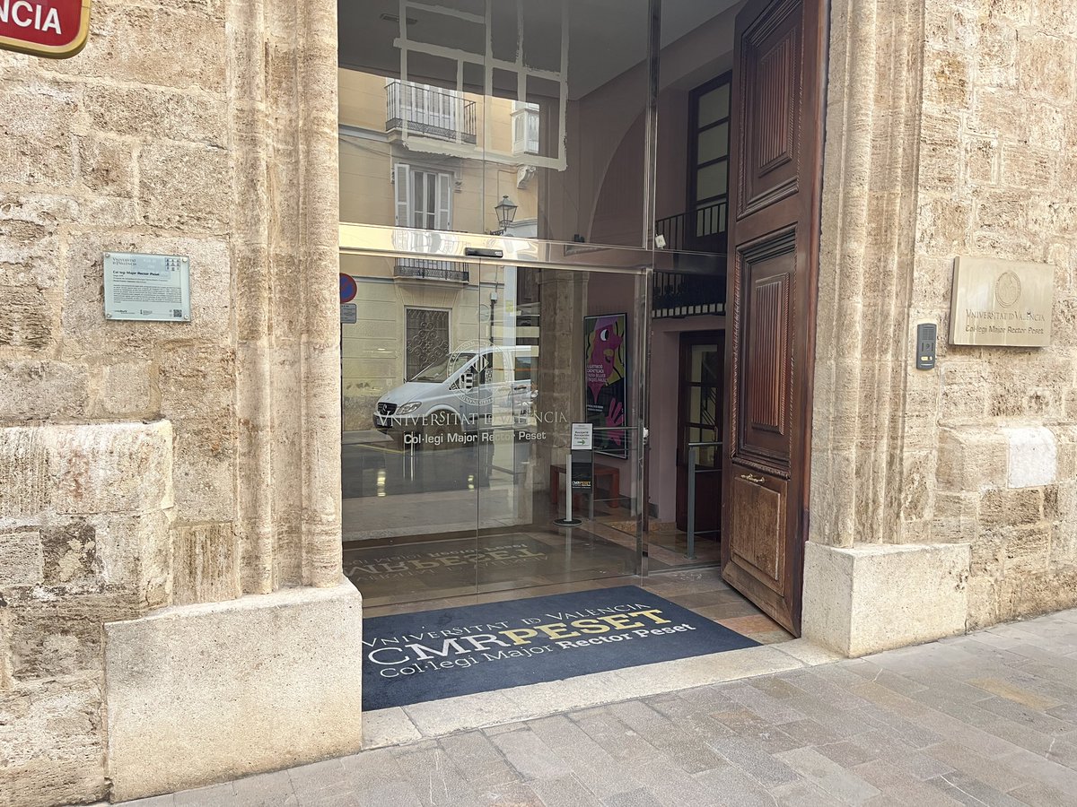danielneopolis's tweet photo. Un plaer haver impartit la sessió sobre #Pressupostosparticipatius del diploma d’especialització en la promoció de la participació ciutadana organitzat pel departament de sociologia i antropologia social de la Universitat de València duta a terme a la seu de l’#ADEIT
#NEÒPOLIS https://t.co/jCXgTSihdN