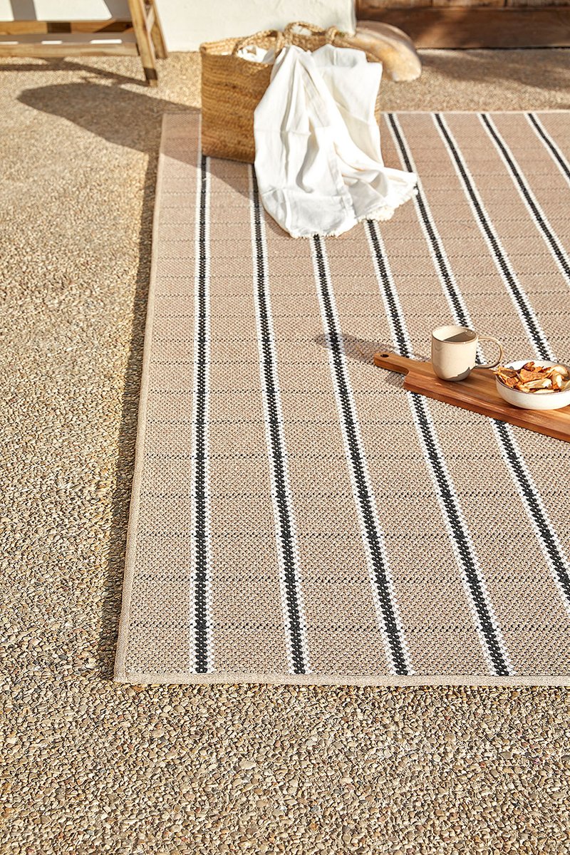Interior_es's tweet image. Rols Carpets, empresa especializada en el diseño y fabricación de #alfombras a medida, se ha convertido en la primera firma europea de alfombras en obtener la certificación #BCorp. 
-&amp;gt; interioresminimalistas.com/2024/02/07/rol…
-&amp;gt; @futureA_ #BCorpcertified #empresaBCorp #sostenibilidad #reciclaje
