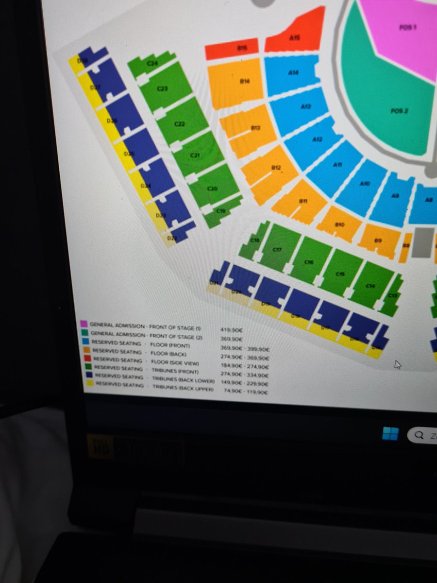 De prijzen voor #adele tickets zijn echt niet normaal. Goedkoopste is 80. Groene zone is al minimaal €280.