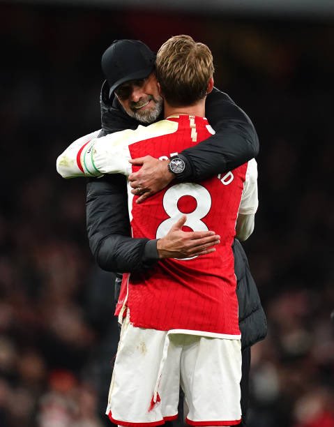UPYOURARSENAL04's tweet photo. Klopp Knows😏 https://t.co/IjZxknFjt2