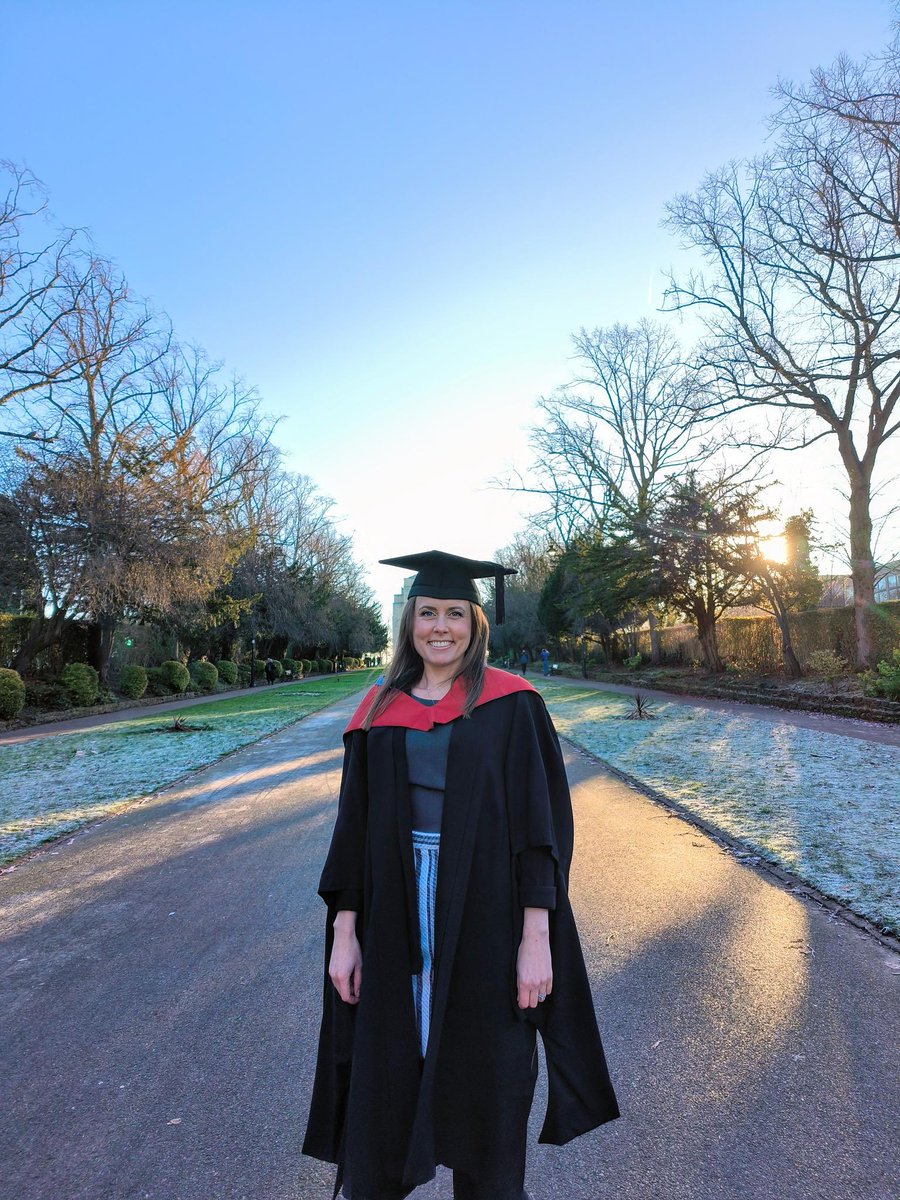 A wonderful picture from our January graduations🎓 Congratualtions on your MSc Fiona!