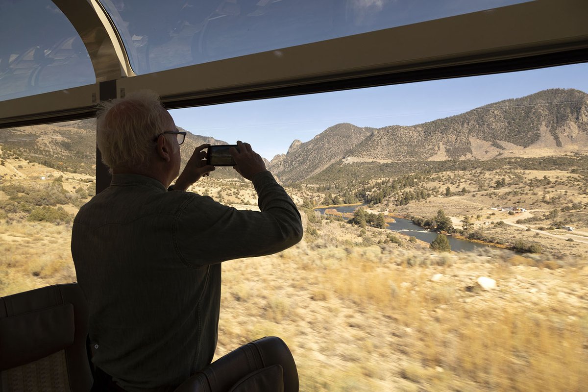 WhyEyePhoto's tweet image. The landscapes of Utah and Colorado were a joy to photograph while aboard the Rocky Mountaineer train on its route between Denver and Moab: 
loveexploring.com/galleries/2344…
#railtravel #luxurytravel #travelphotography