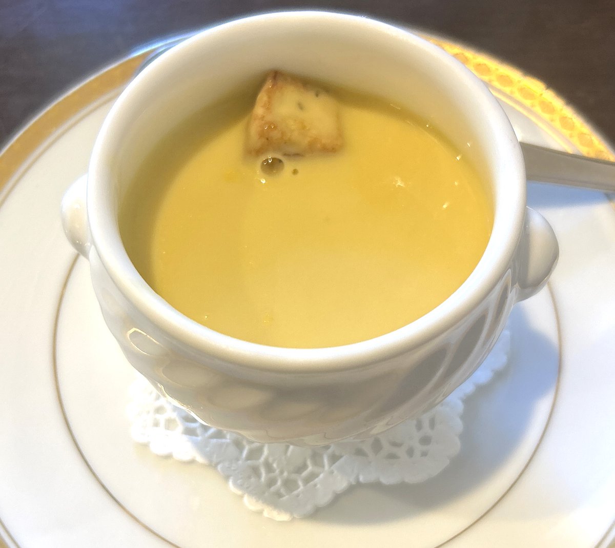 HENA_choco_Late's tweet photo. ポタージュスープおいし
Pottage Soup Yummy
#Pottage ＃Soup　＃スープ　＃ポタージュスープ https://t.co/kZOx02nqLB
