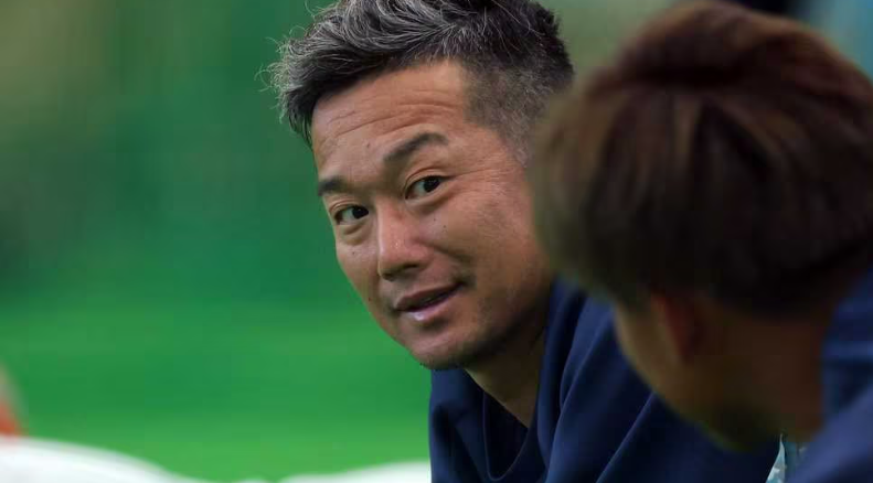 tokyo_yakult_'s tweet photo. #石川雅規「試したかった。めっちゃいい感じです。グリップ感が出た。今後、ユニホームを着たときにまたやりたいな」

▷サンスポ
ヤクルト・石川雅規が最高強度の靴紐を試し履き「めっちゃいい感じ」　その名も「クシュレ」

https://t.co/BB9H0jmkN9 https://t.co/bS9tVtFjwS