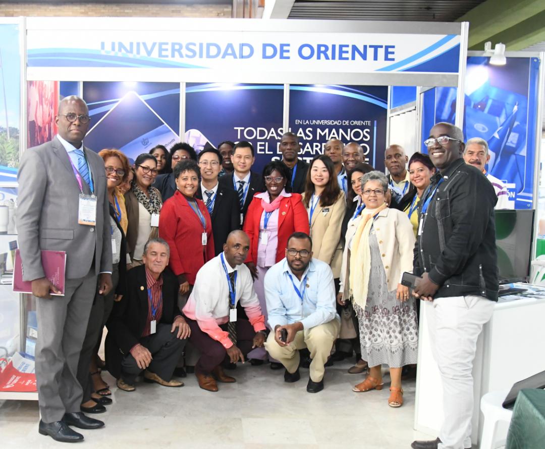 #Universidad2024:
espacio de confraternización, intercambio y desarrollo. Apuestas para la innovación y el crecimiento conjunto. #EducaciónSuperior 
#EducacionDeCalidad