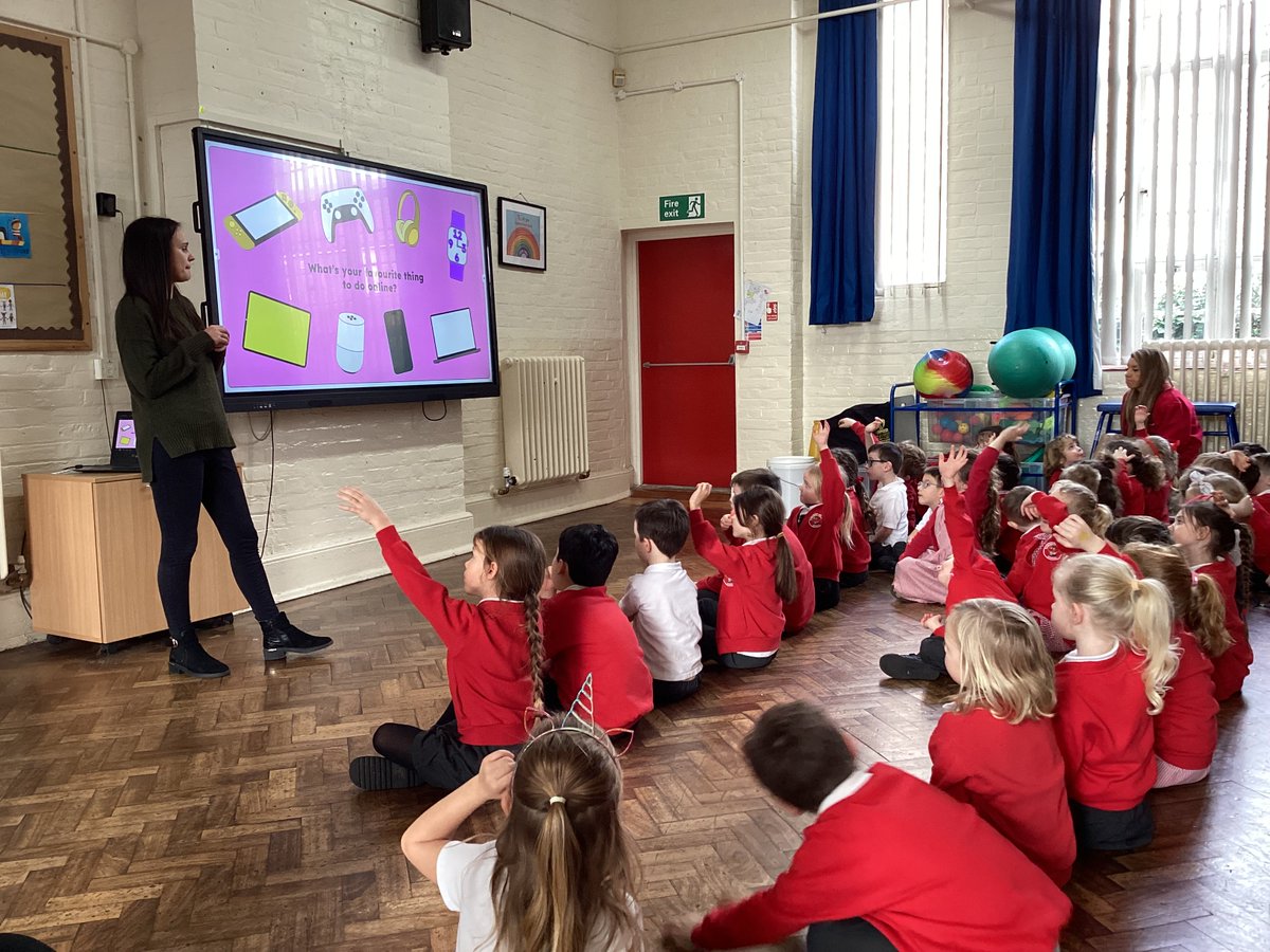 Mrs. King took an assembly this week to talk about Safer Internet Day. The children shared their knowledge of how to keep safe online and who they can talk to if they feel unsafe. Happy Safer Internet Day everyone! #KS1 #Saferinternetday #6thfebruary #keepingchildrensafe