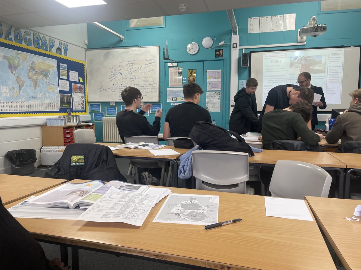 Fakenham6thForm's tweet photo. Hazard management in action ⁦@fakenhamgeog⁩ . Decision making exercise gives students real life scenarios that occurred in the Montserrat eruption. #activelearning #thinkinghard #determined 🌋🌋🌋🧠 https://t.co/EGcAgvmQ5K
