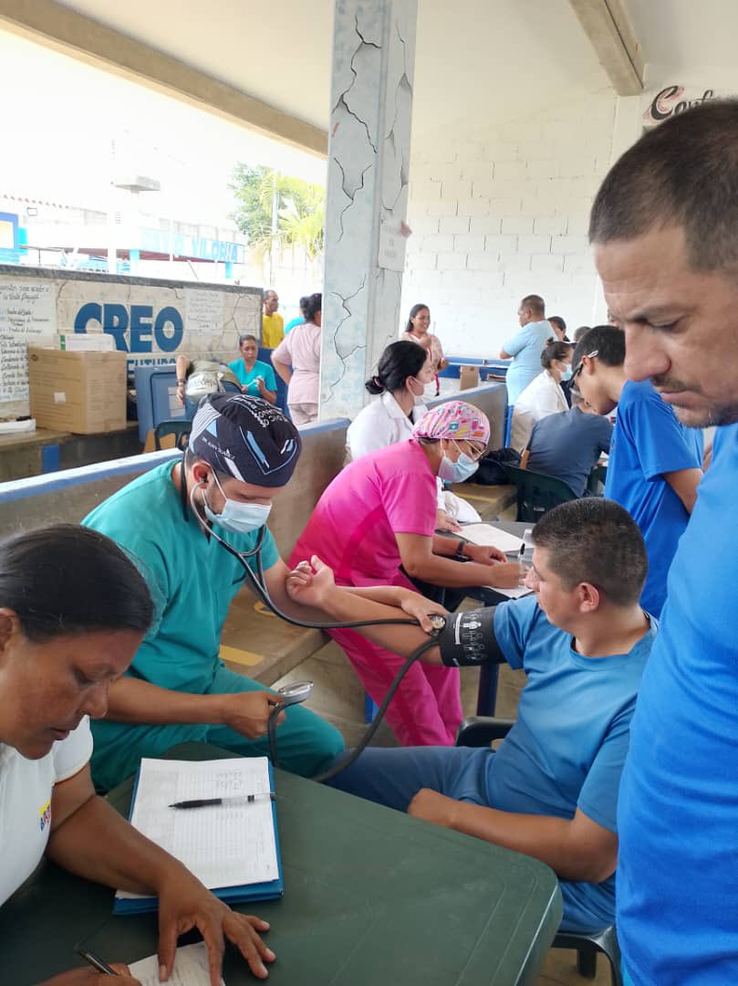 Derecho_paz's tweet photo. Realizamos recientemente jornada de despitaje de distintas enfermedades en el Internado Judicial de Barinas; así como vacunación en Centro Penitenciario David Viloria en el estado Lara incluyendo al Anexo Femenino. https://t.co/oXFhfq77df